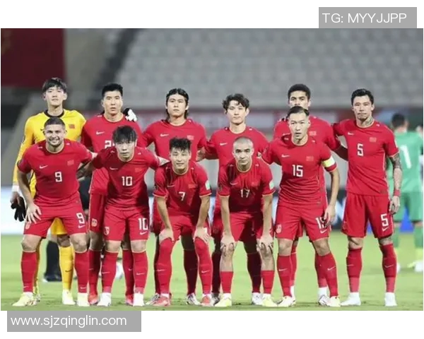 当今足坛炙手可热的明星球员们及其背后的传奇故事 当今足坛炙手可热的明星球员们及其背后的传奇故事