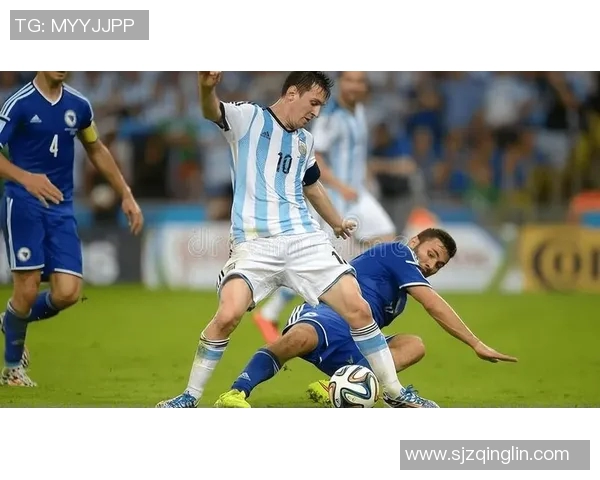 足球明星头带造型大赏各类风格尽在其中的精彩图片分享 足球明星头带造型大赏各类风格尽在其中的精彩图片分享